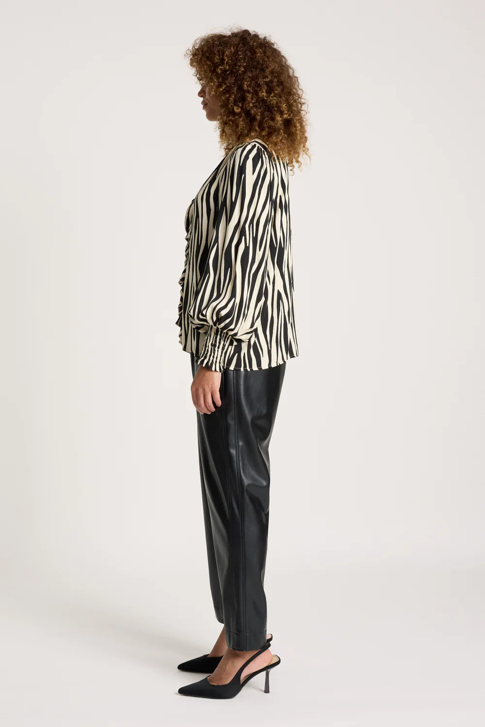 San Frill Top