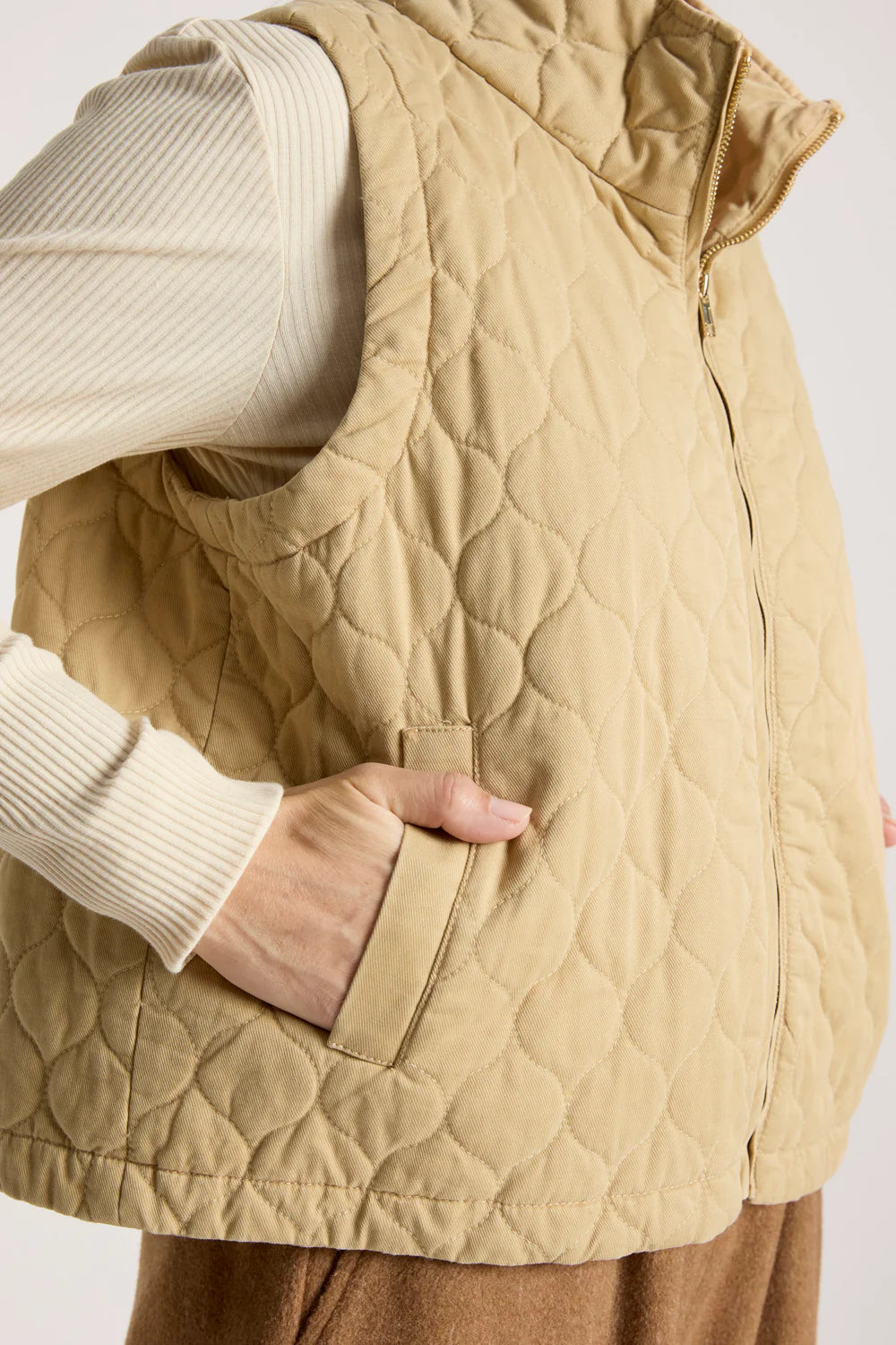 Sansi Quilted Crop Vest
