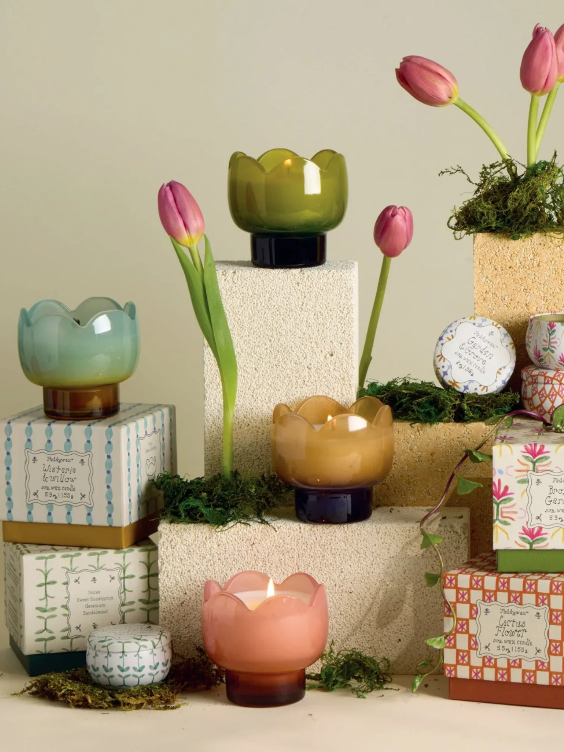 Tulip Glass Candle - Verbena & Lemongrass