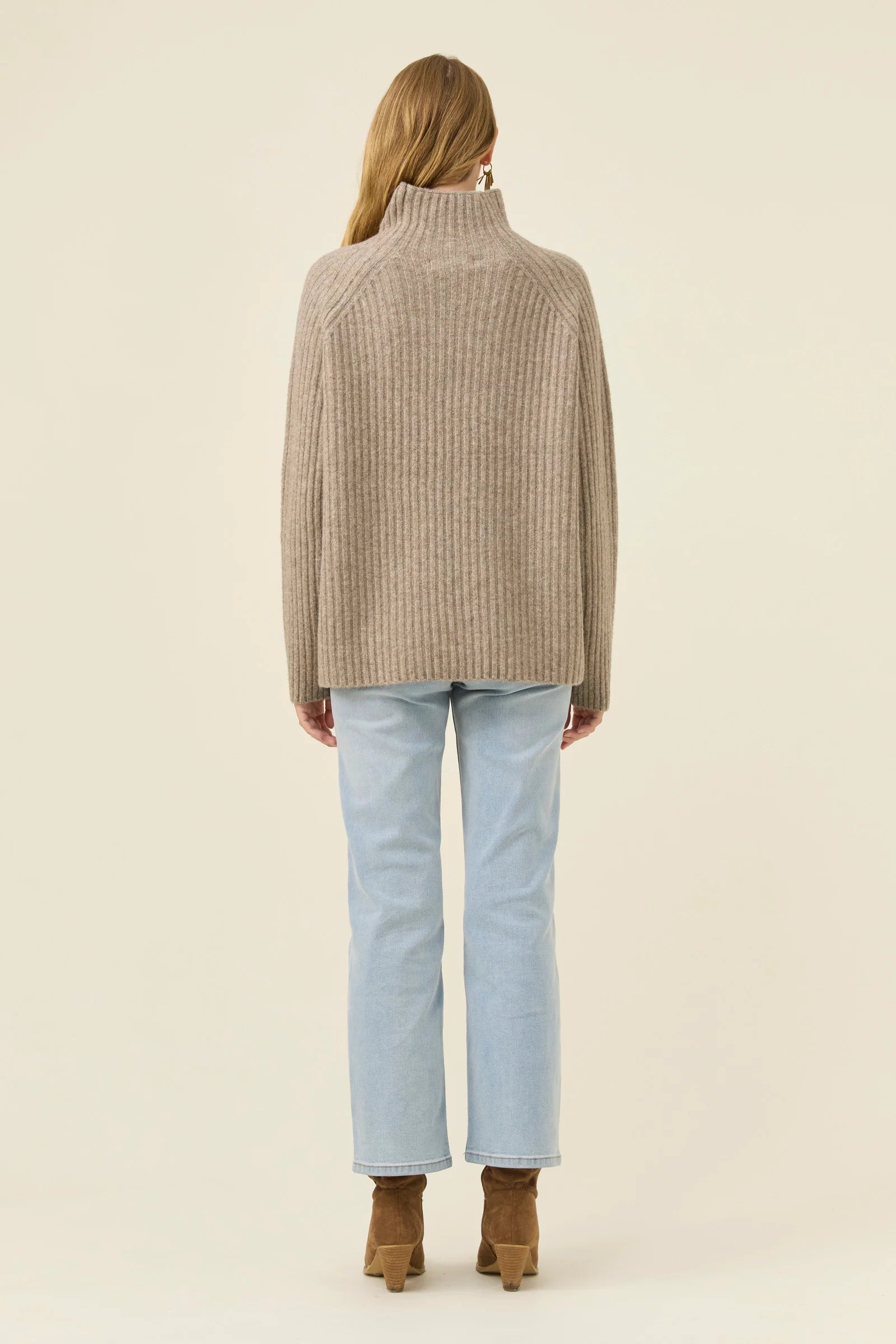 Miru Jumper