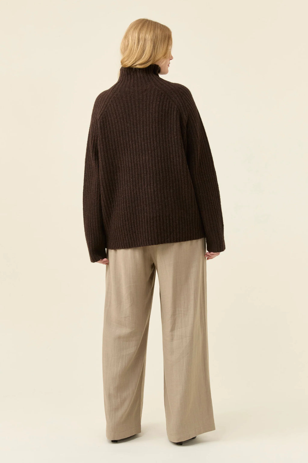 Miru Jumper