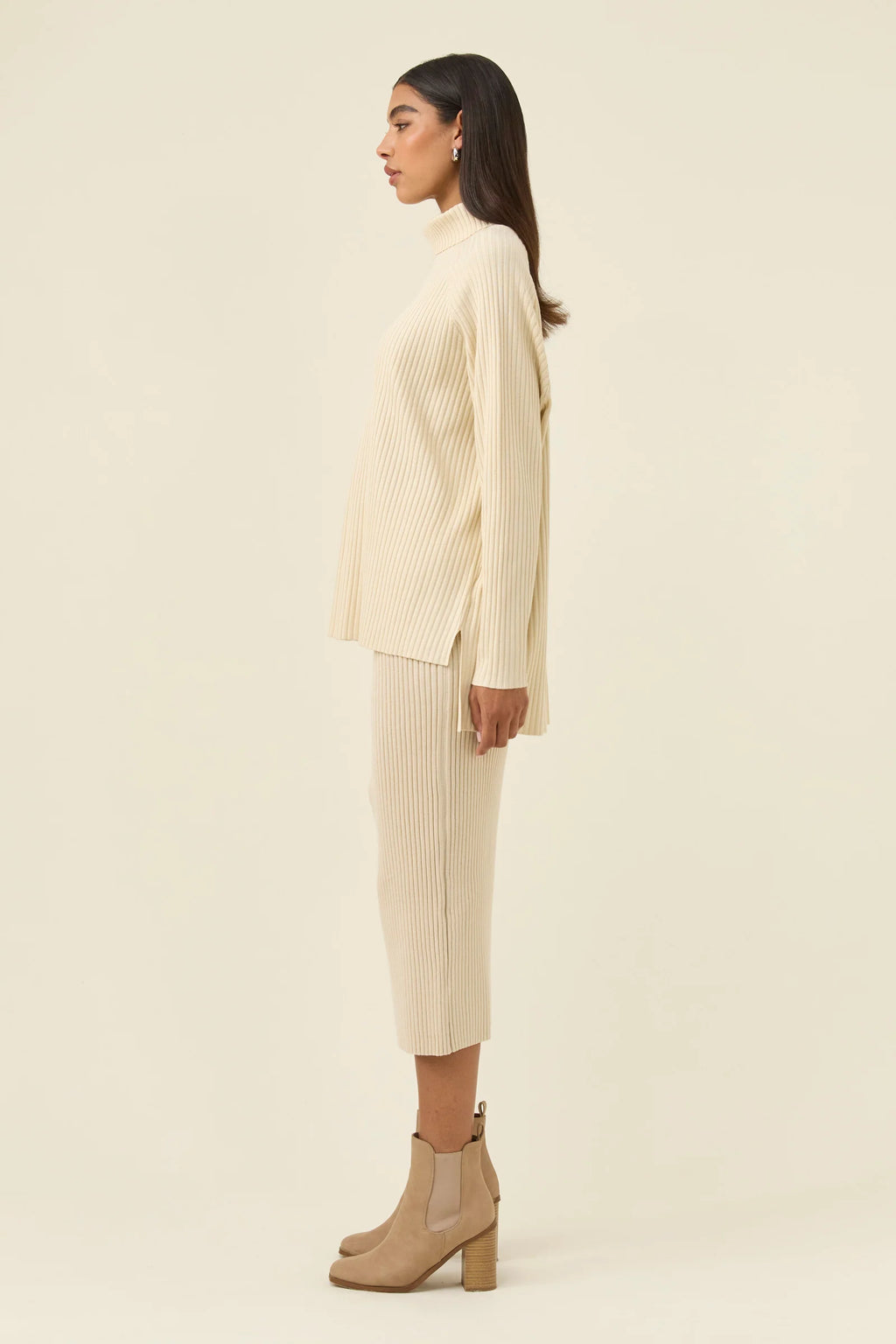 Juno Relaxed Roll Neck Jumper
