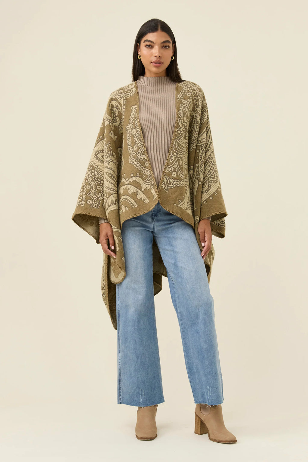Lucia Cape