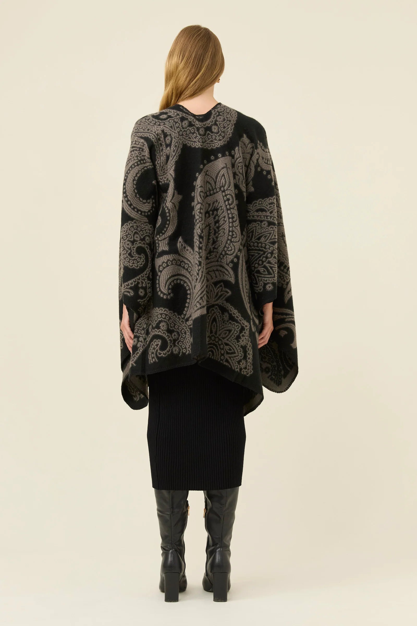 Lucia Cape