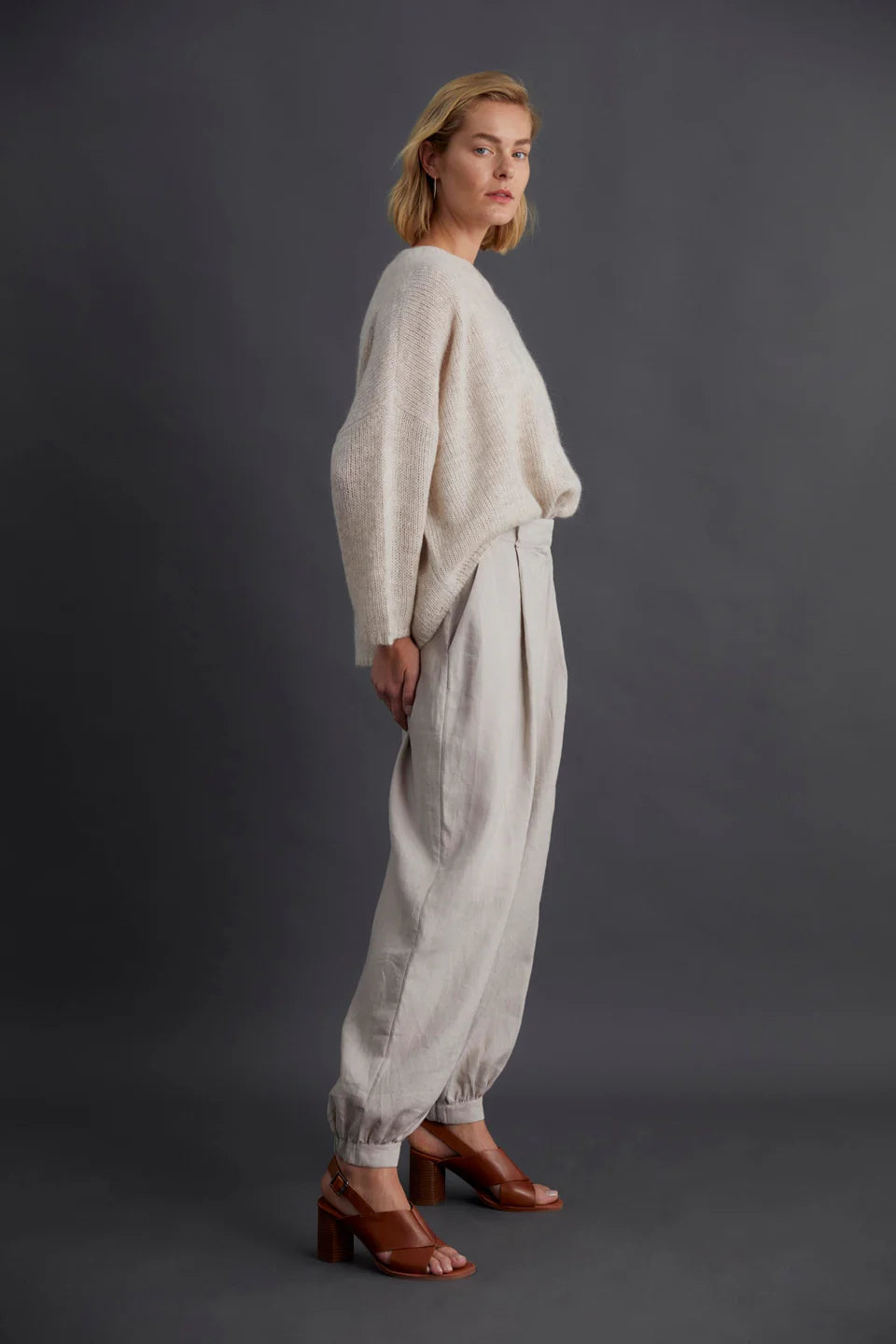 AGNA SWEATER