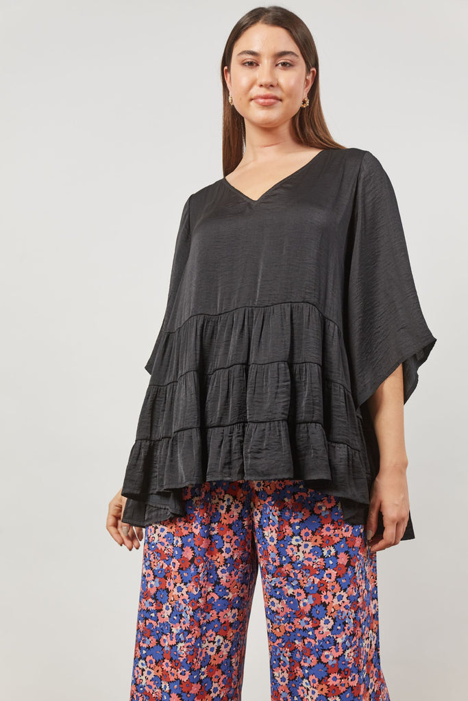 Romance Relax Top