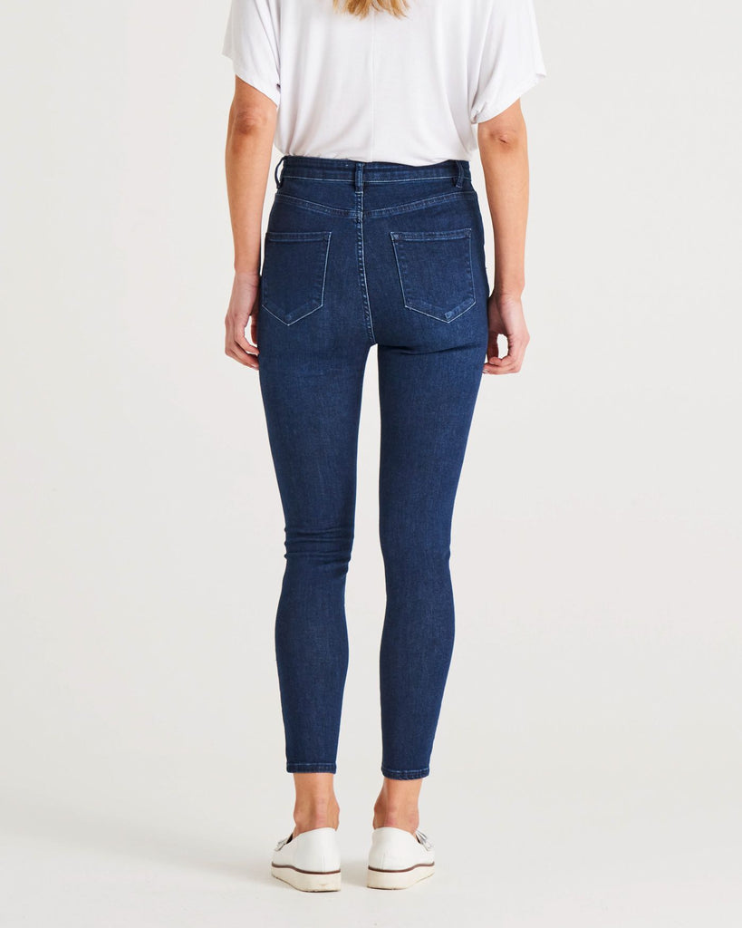 Betty Essential Jeans