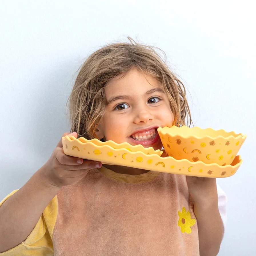 Silicone Wavy Edge Bowl and Plate Set