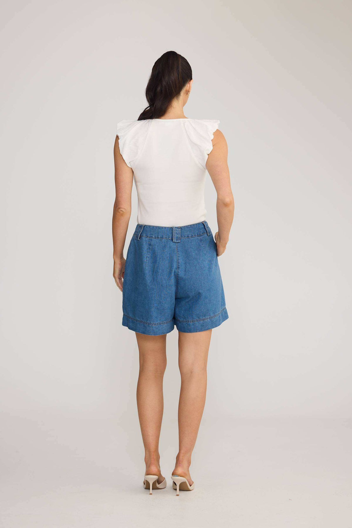 Barrymore Short