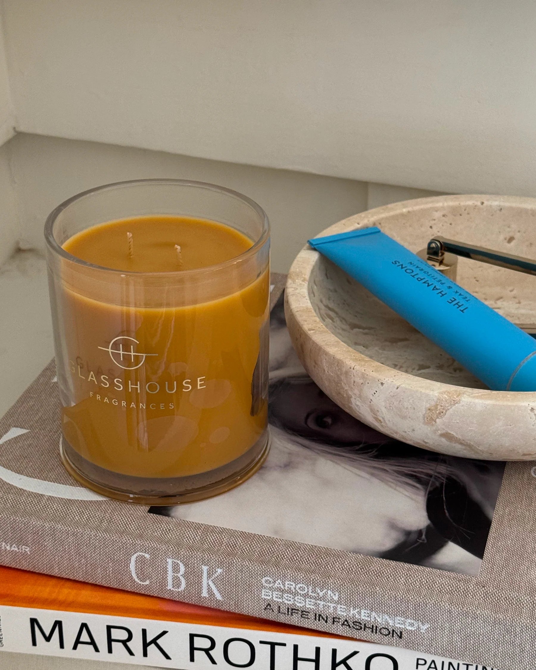 380g A TAHAA AFFAIR Candle
